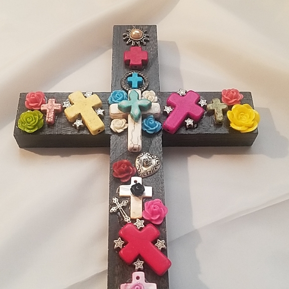 Crosses on Crosses - Picture 2 of 3